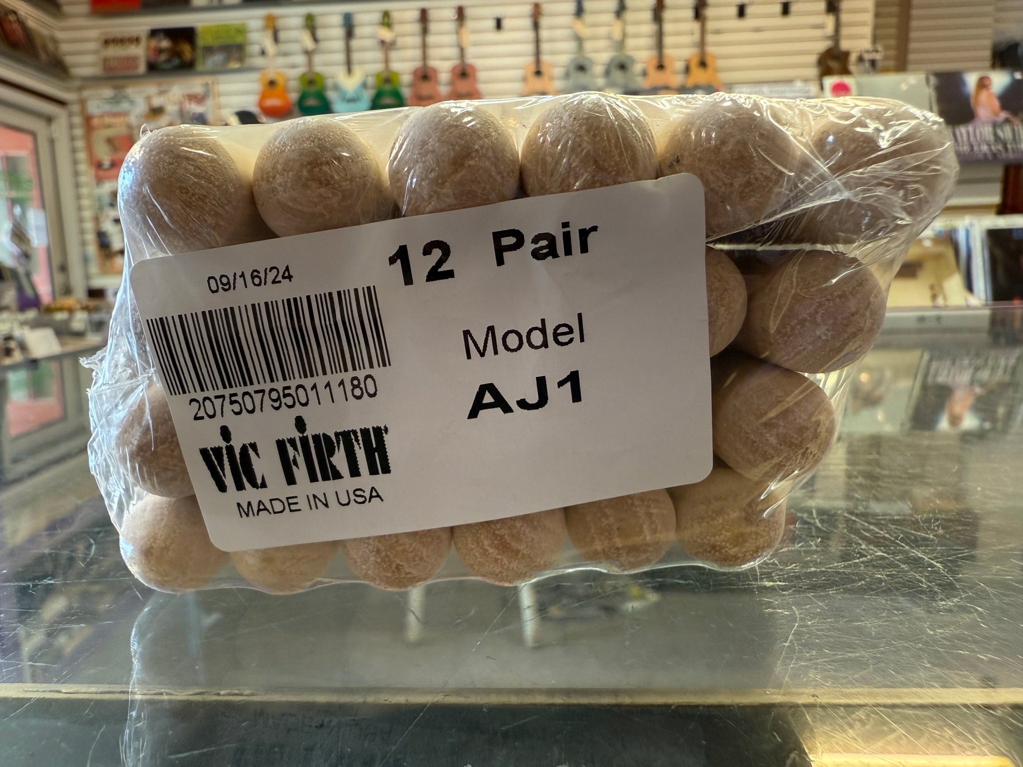 Vic Firth American Jazz Hickory Drumsticks AJ1 - 12pr