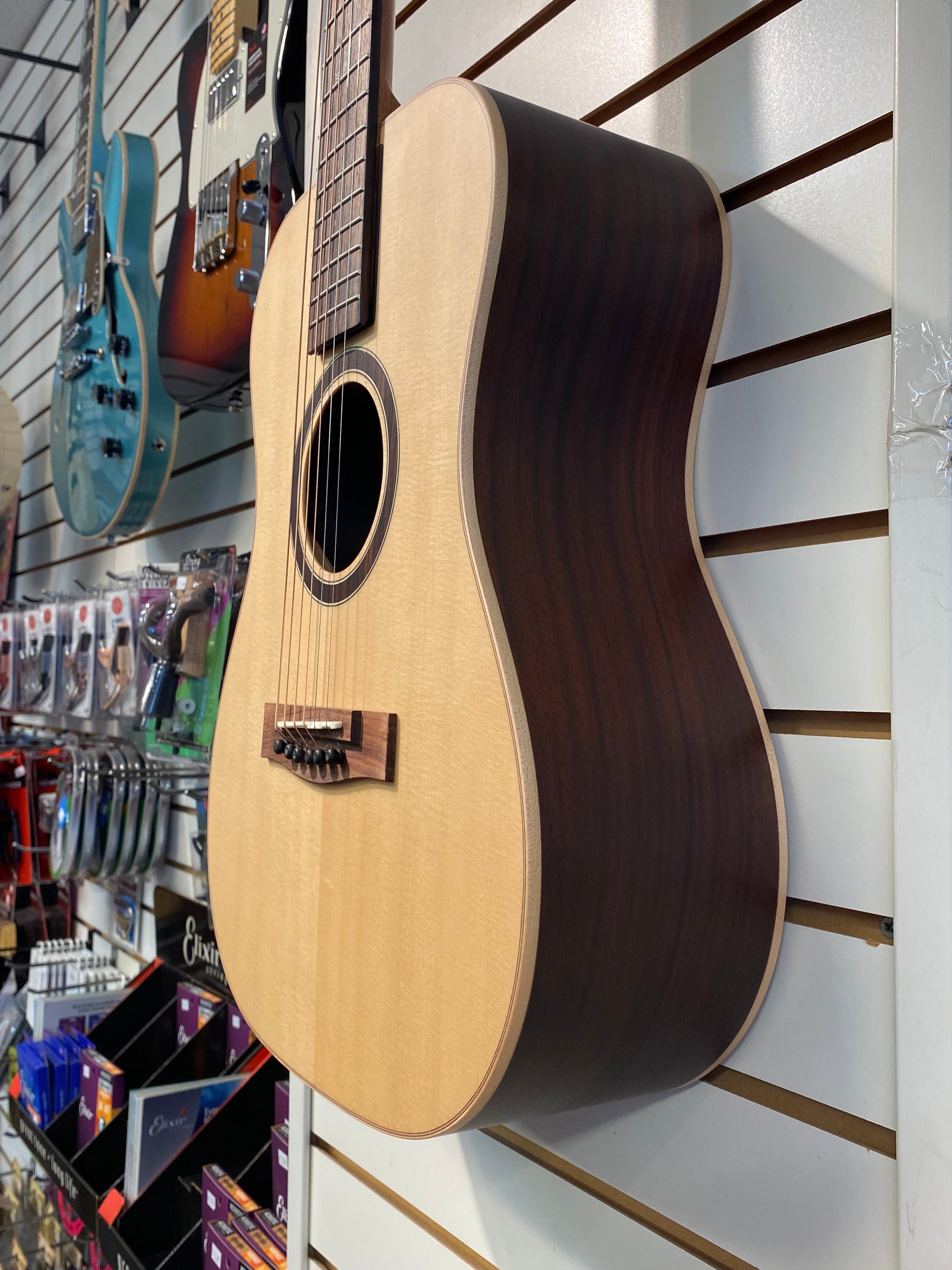 Journey® OF422 Acoustic-Electric Travel Guitar w/ Carryon Bag 9047