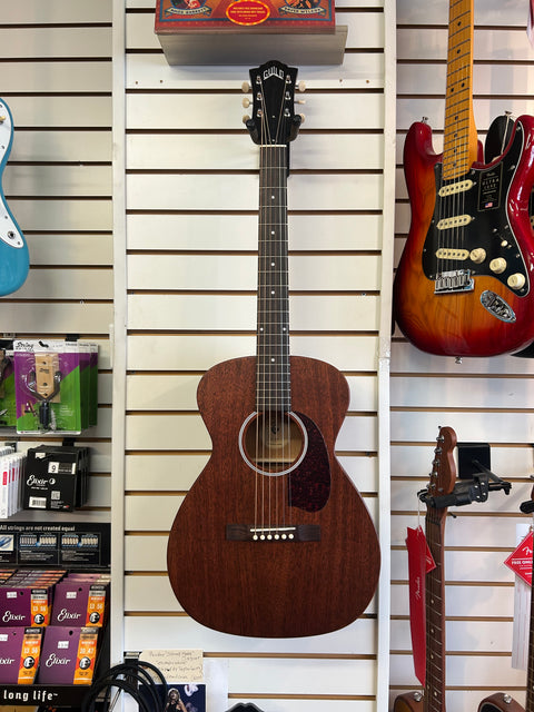 Guild M-20 Acoustic Guitar - Natural Finish W/Guild Humidified Archtop Wood Case