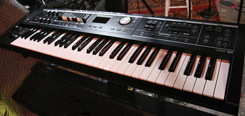 USED - Roland V-Combo VR-09-B 61-key Keyboard